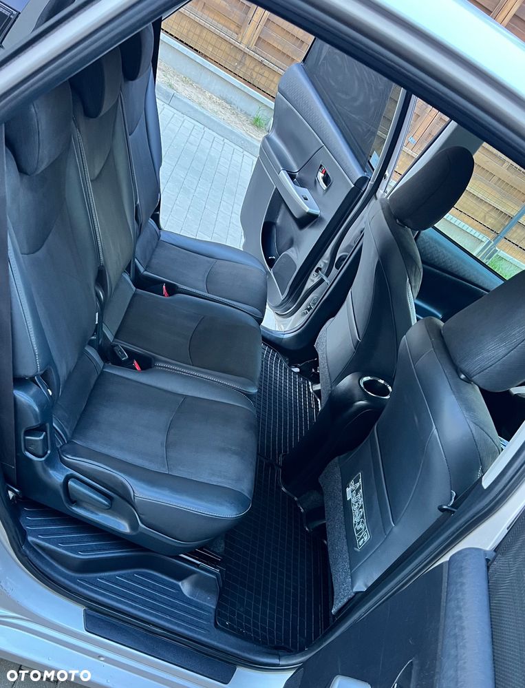 Toyota Prius+ 1.8 HSD Premium - 18