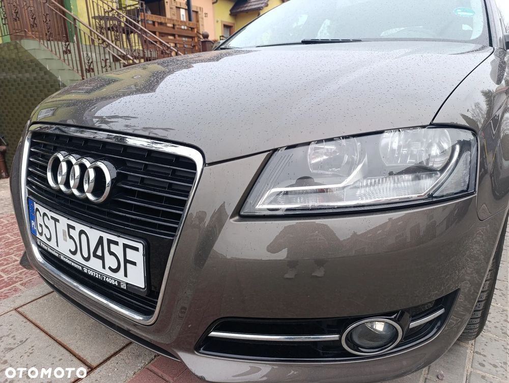 Audi A3 Sportback - 2
