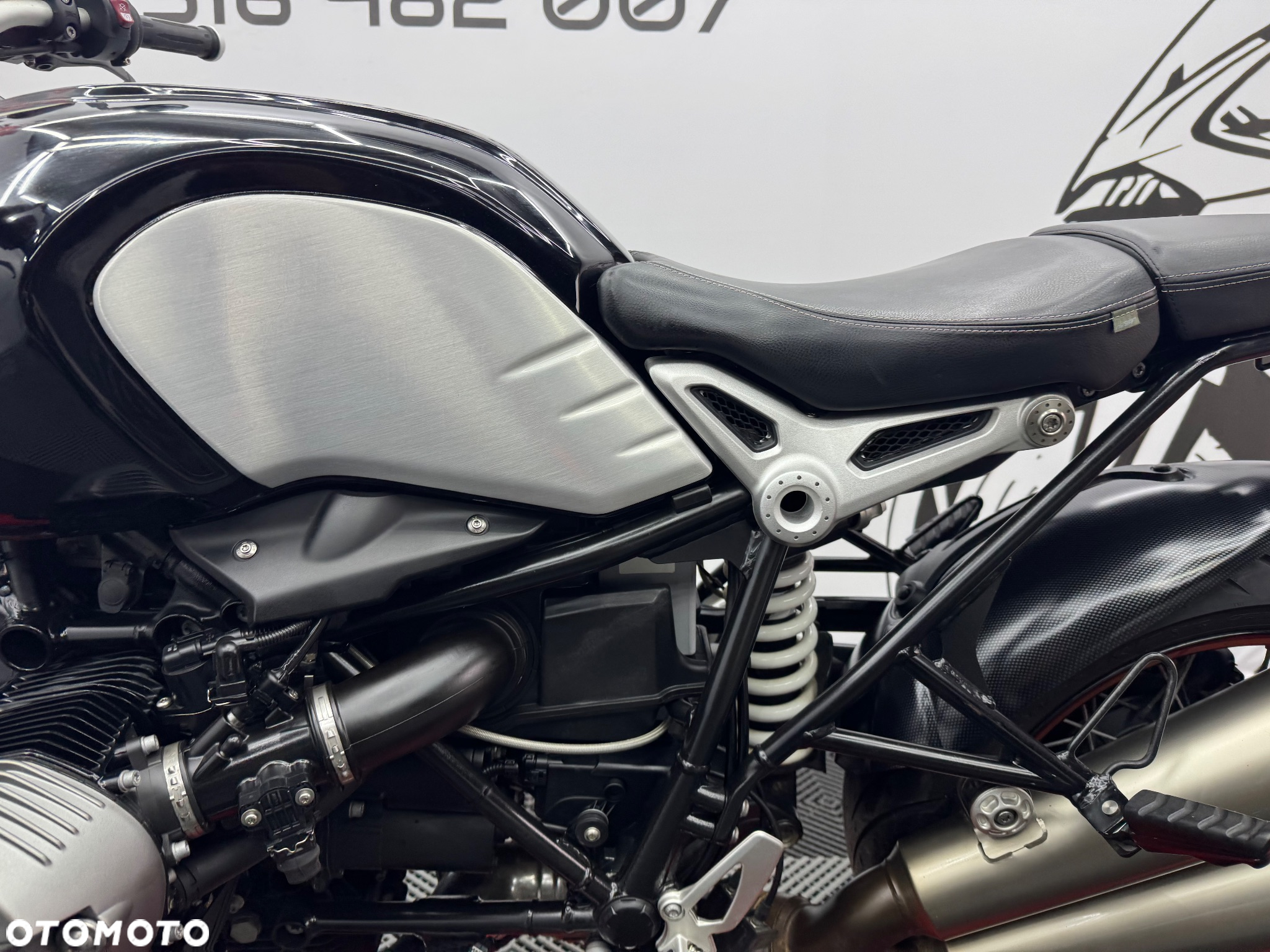 BMW R - 12