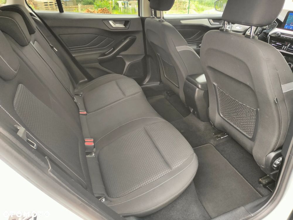 Ford Focus 2.0 EcoBlue STart-Stopp-System TITANIUM - 10
