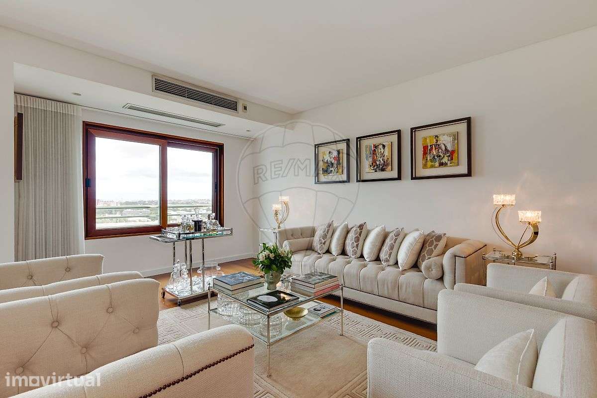 Apartamento T5 para arrendamento - Grande imagem: 4/46