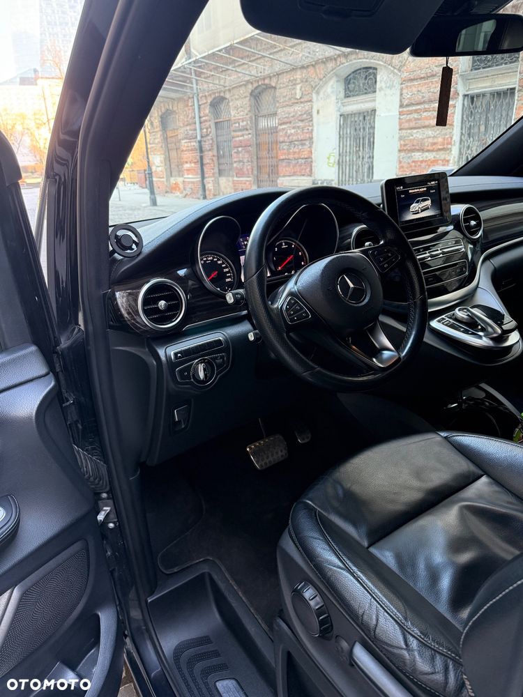 Mercedes-Benz Klasa V 220 CDI extralang 7G-TRONIC Avantgarde Edition - 22