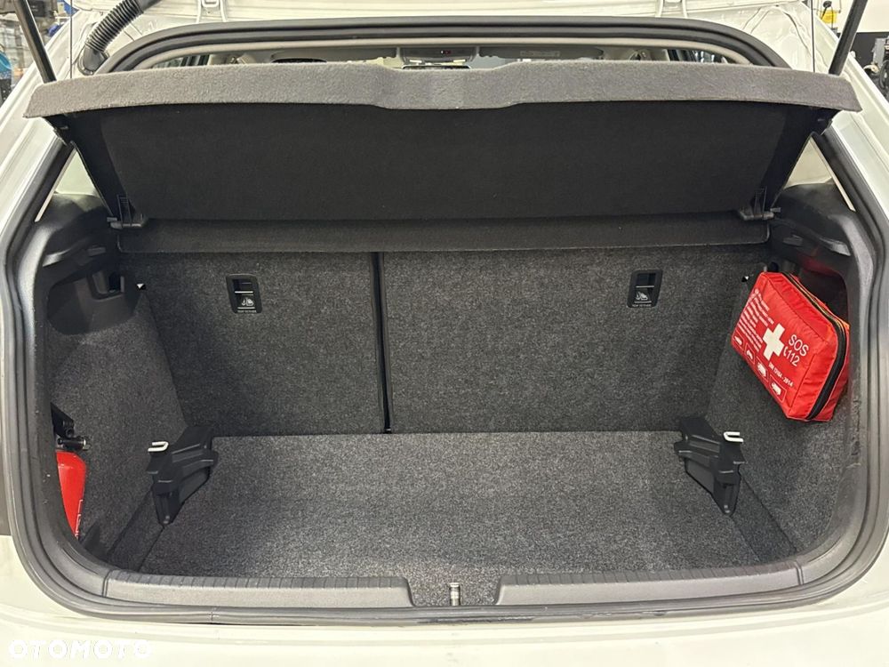 Volkswagen Polo - 26