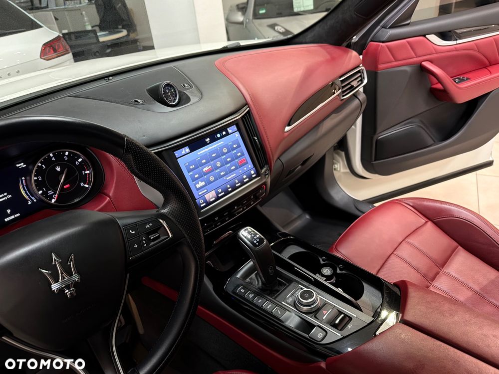 Maserati Levante - 27