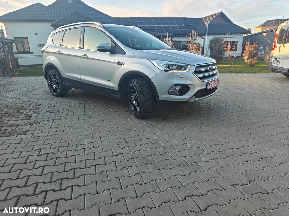 Ford Kuga 1.5 EcoBoost 4WD Titanium - 3