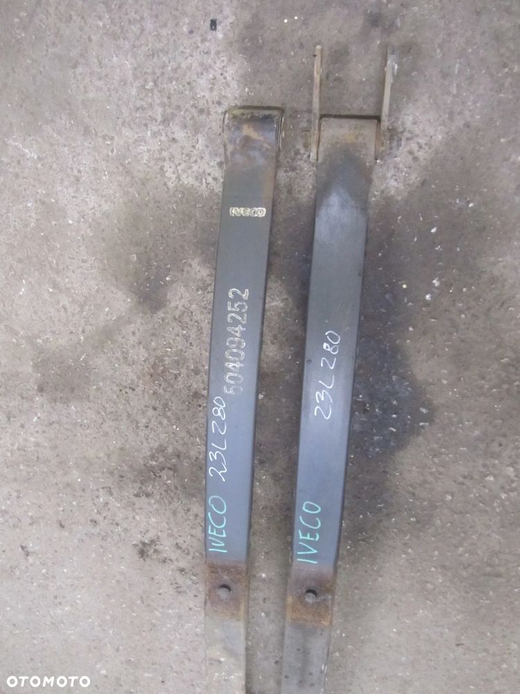 iveco daily 06->resory tył - 2