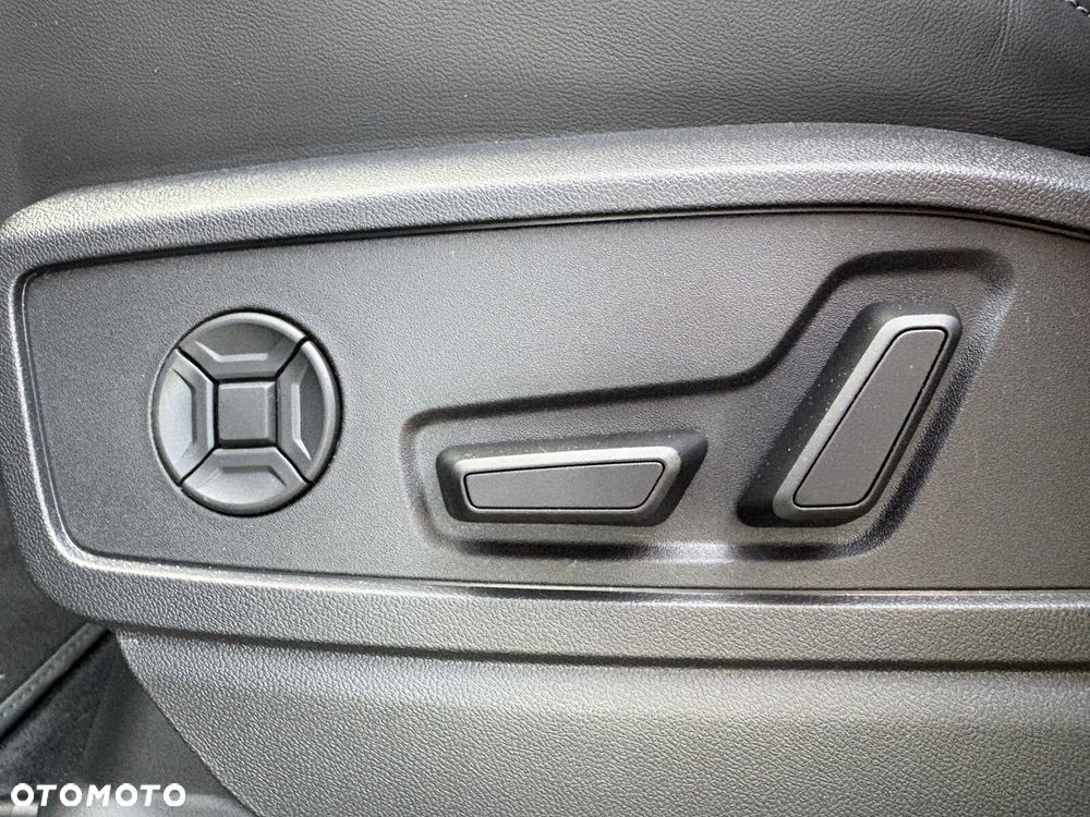 Audi Q5 Sportback - 15