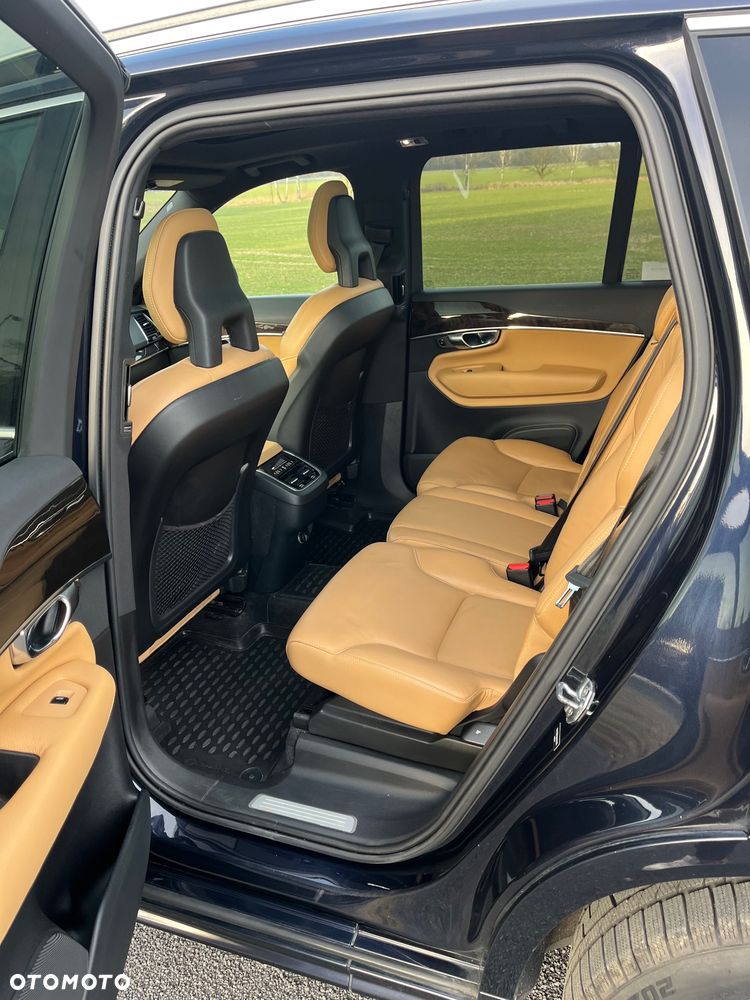 Volvo XC 90 T6 AWD Momentum 7os - 26