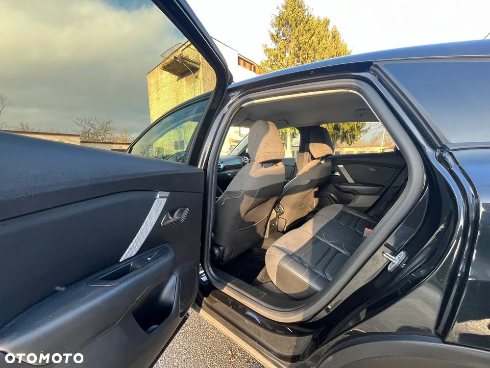 Citroën C4 PureTech 130 Stop&Start EAT8 SHINE - 18