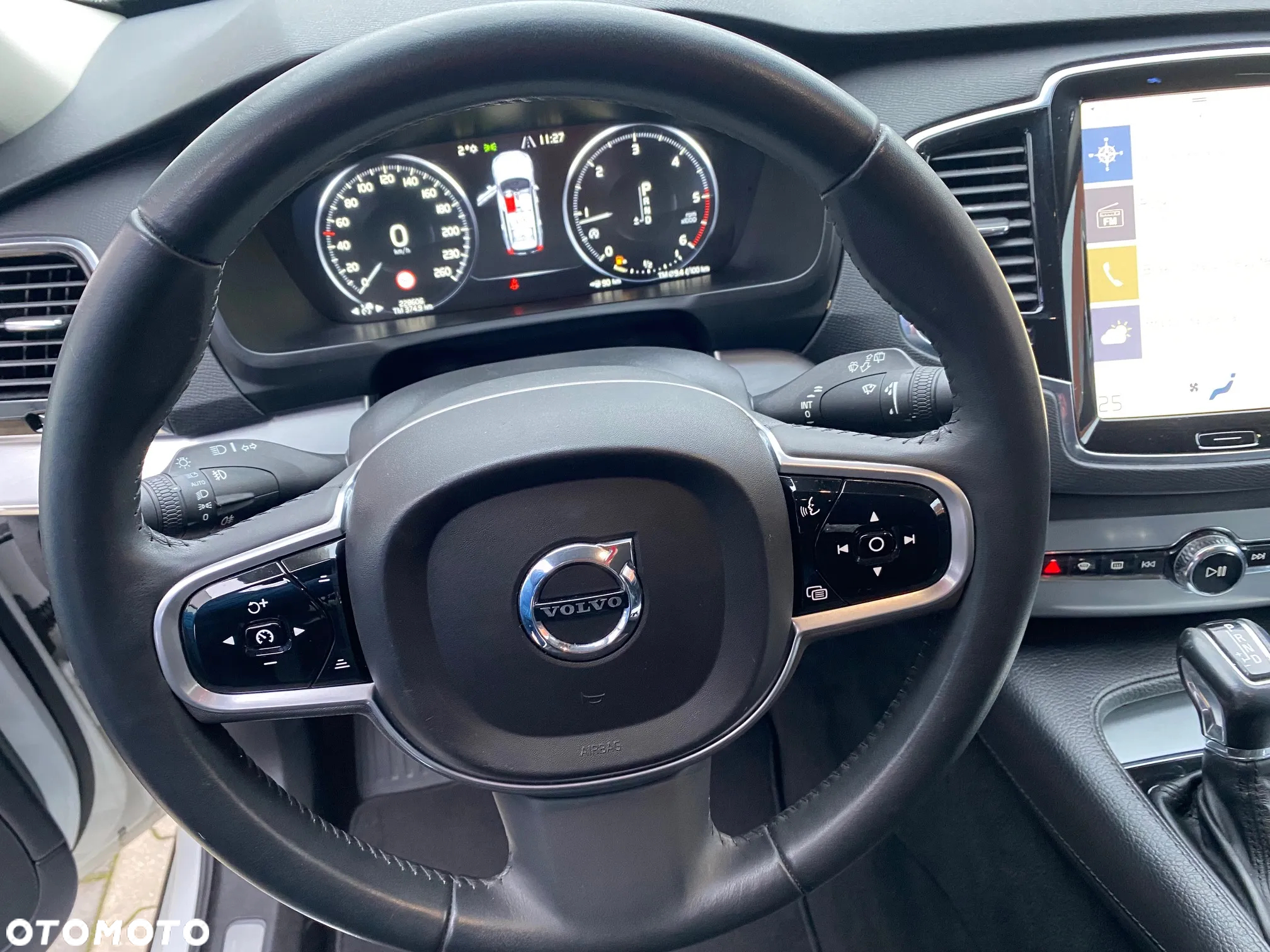 Volvo XC 90 D5 AWD Momentum 7os - 26