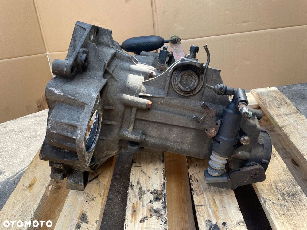 SKRZYNIA BIEGÓW VW Caddy Seat INCA 1.9 SDI EAZ - 6