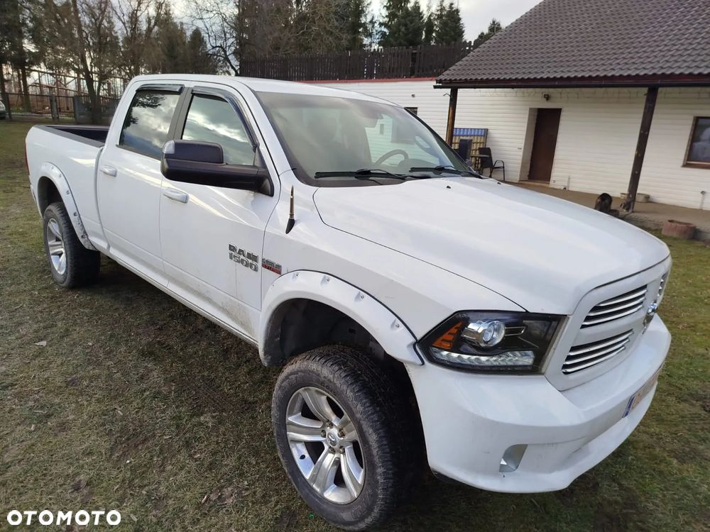 RAM 1500 5.7 Quad Cab Longbed Laramie Sport