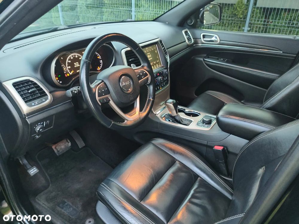 Jeep Grand Cherokee - 10