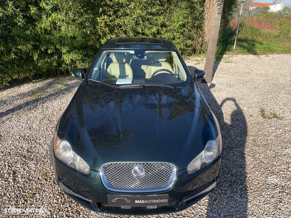 Jaguar XF 2.7 D V6 Premium Luxury - 3