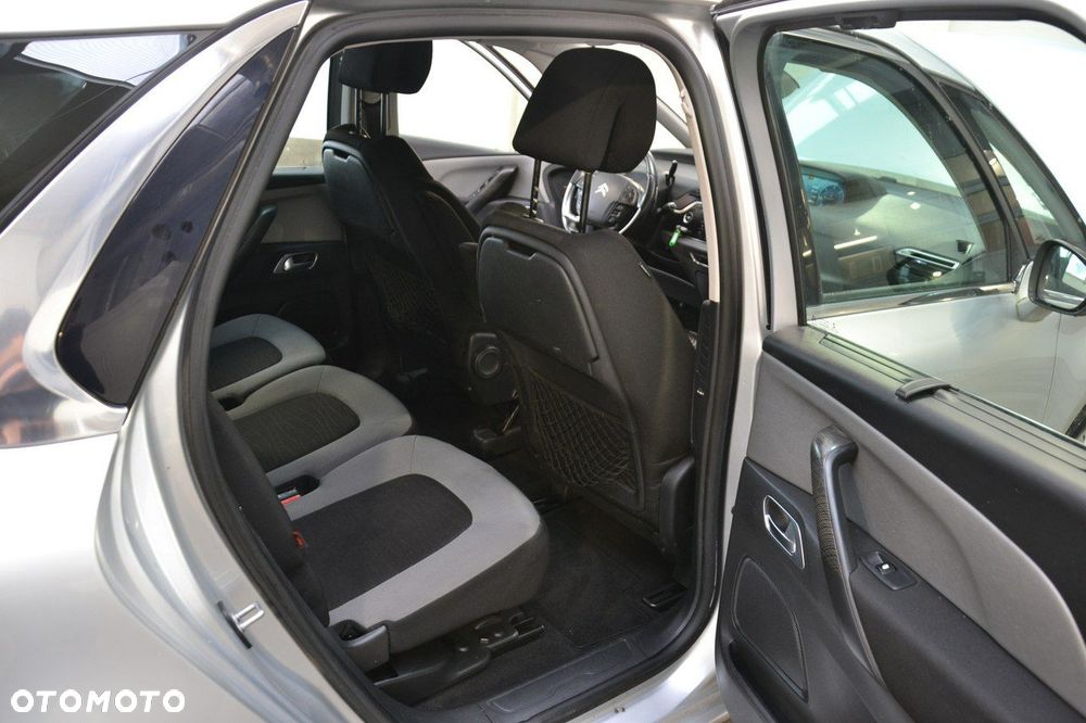 Citroën C4 Picasso - 25