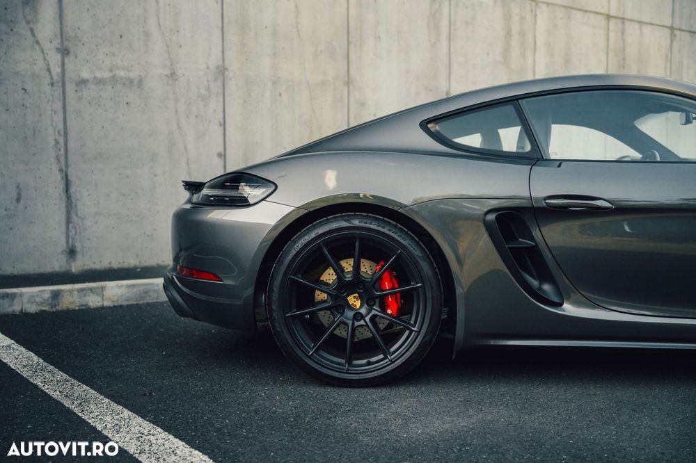 Porsche Cayman 718 GTS 4.0 PDK - 4