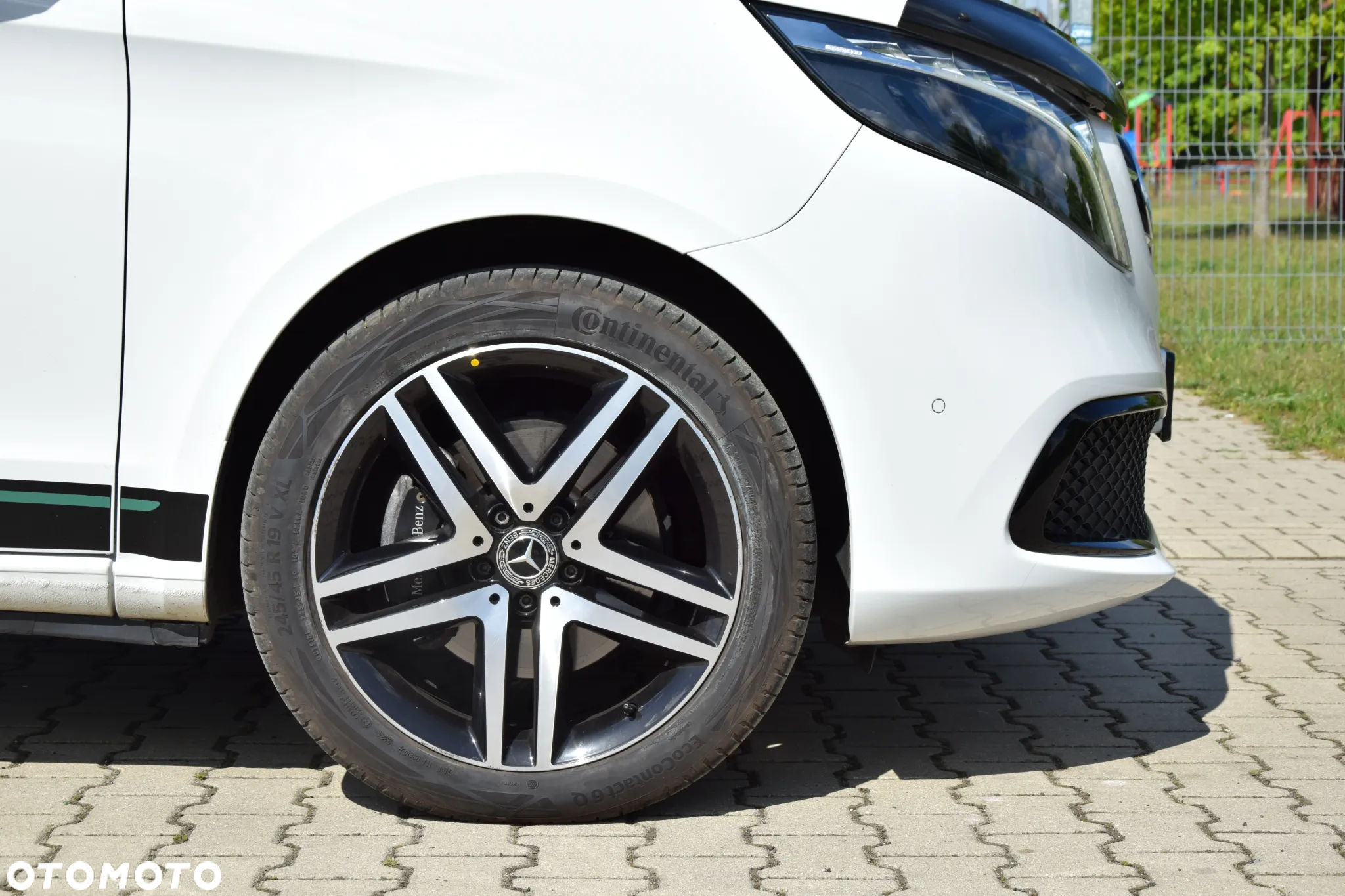 Mercedes-Benz Klasa V 300 d 4-Matic Avantgarde 9G-Tronic (d³ugi) - 6