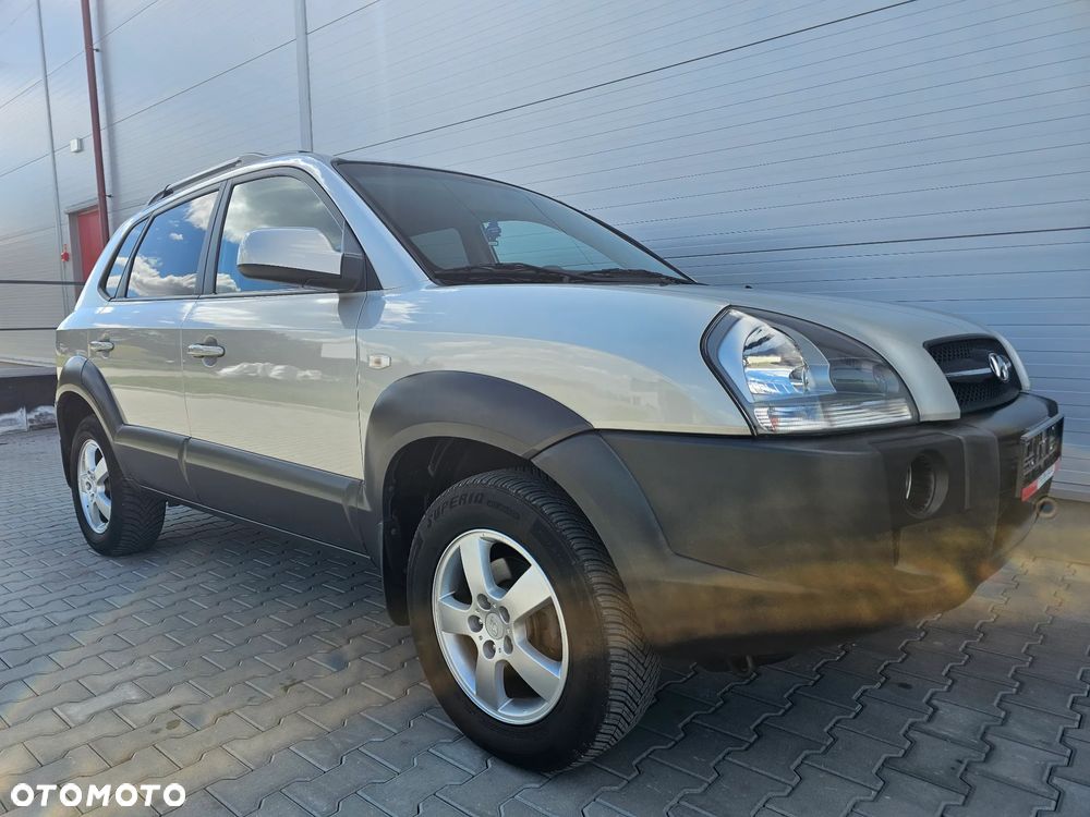 Hyundai Tucson 2.0 CRDi VGT 2WD Automatik GLS - 11