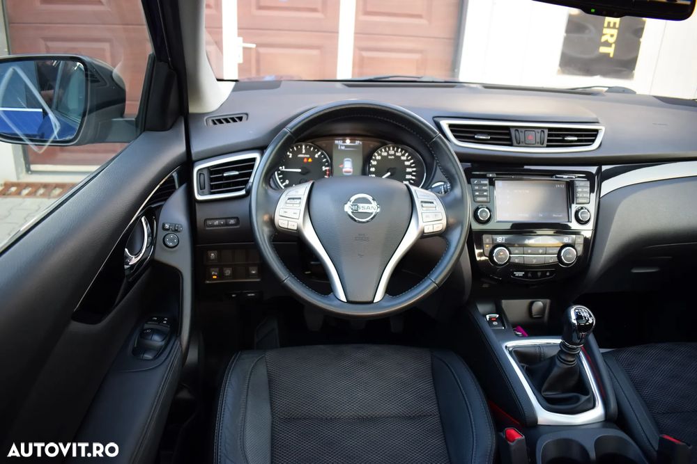 Nissan Qashqai 1.6 DCI TEKNA+ - 10