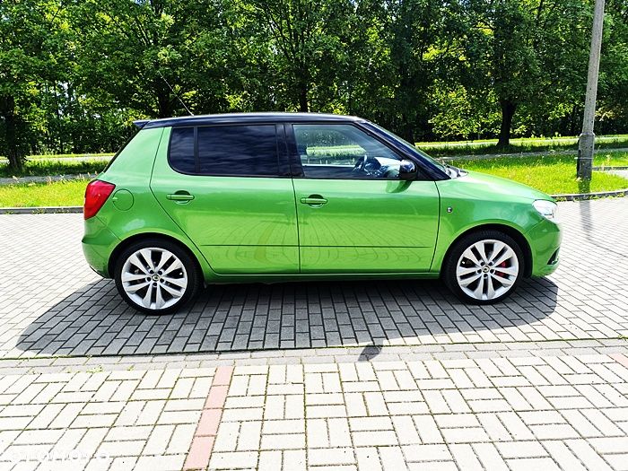 Skoda Fabia 1.4 TSI DSG RS - 15