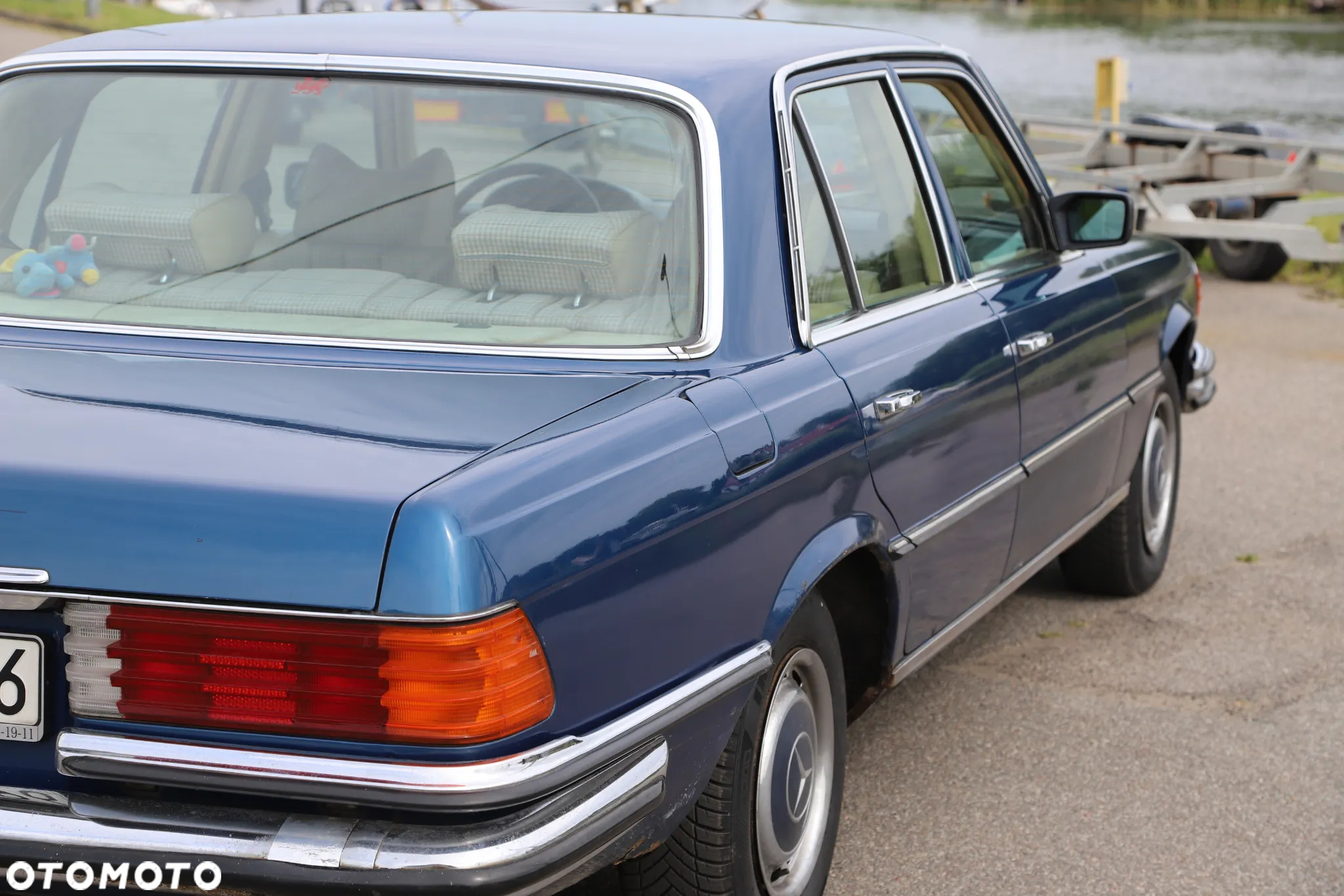 Mercedes-Benz 280 - 10
