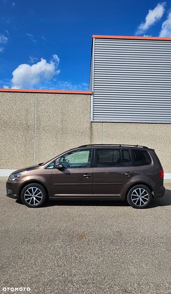 Volkswagen Touran 1.4 TSI Comfortline DSG - 2