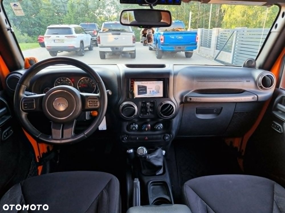 Jeep Wrangler - 7