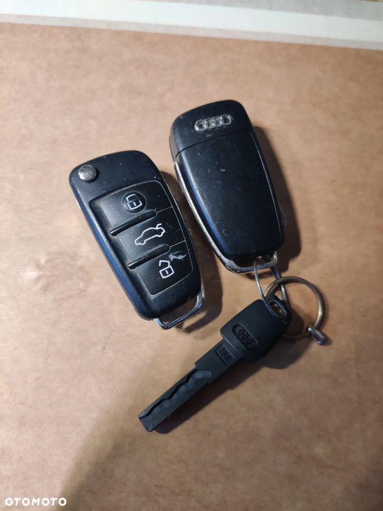 Audi A4 Avant 2.0 TDI - 28