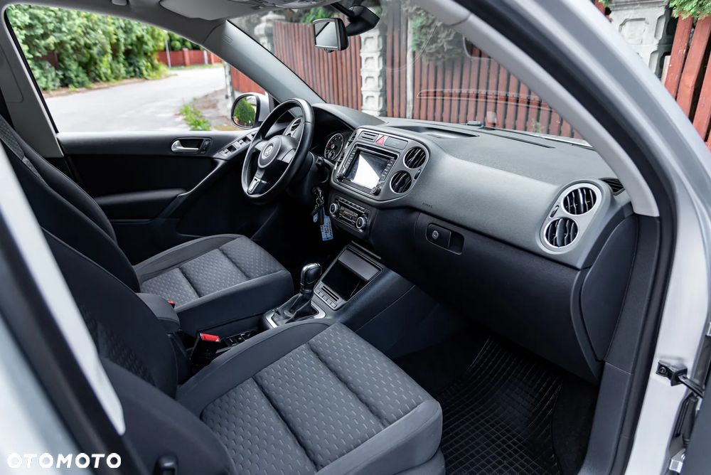 Volkswagen Tiguan - 23