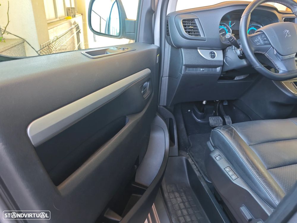 Peugeot e-Traveller L3 (50kWh) Business VIP - 42