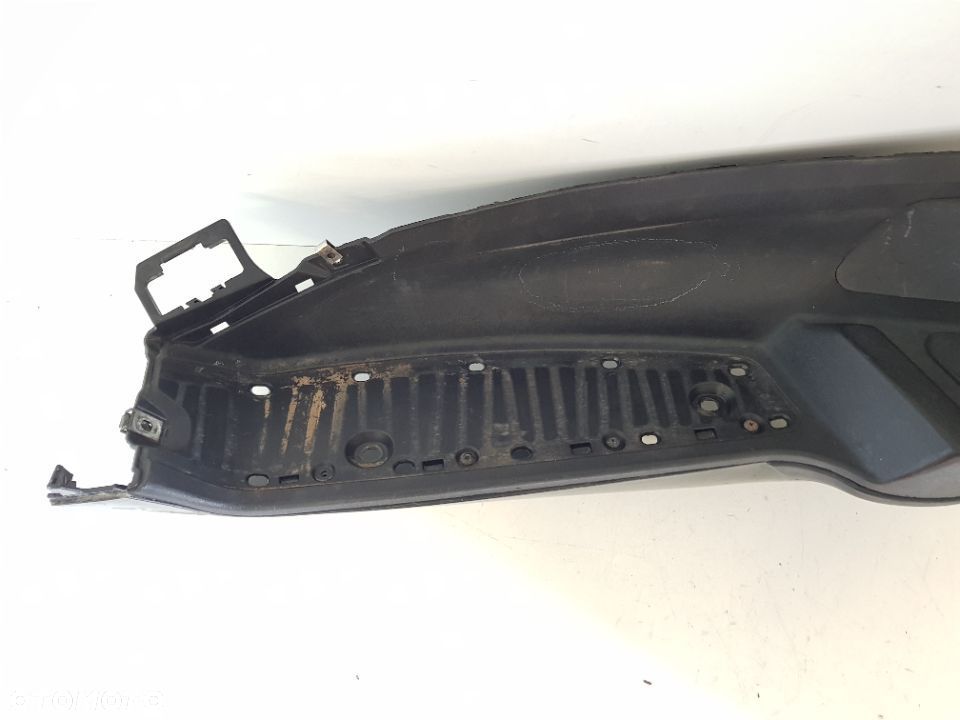 Piaggio MP3 09-14 Owiewka Płoza Podłoga Klapka 623069 - 4