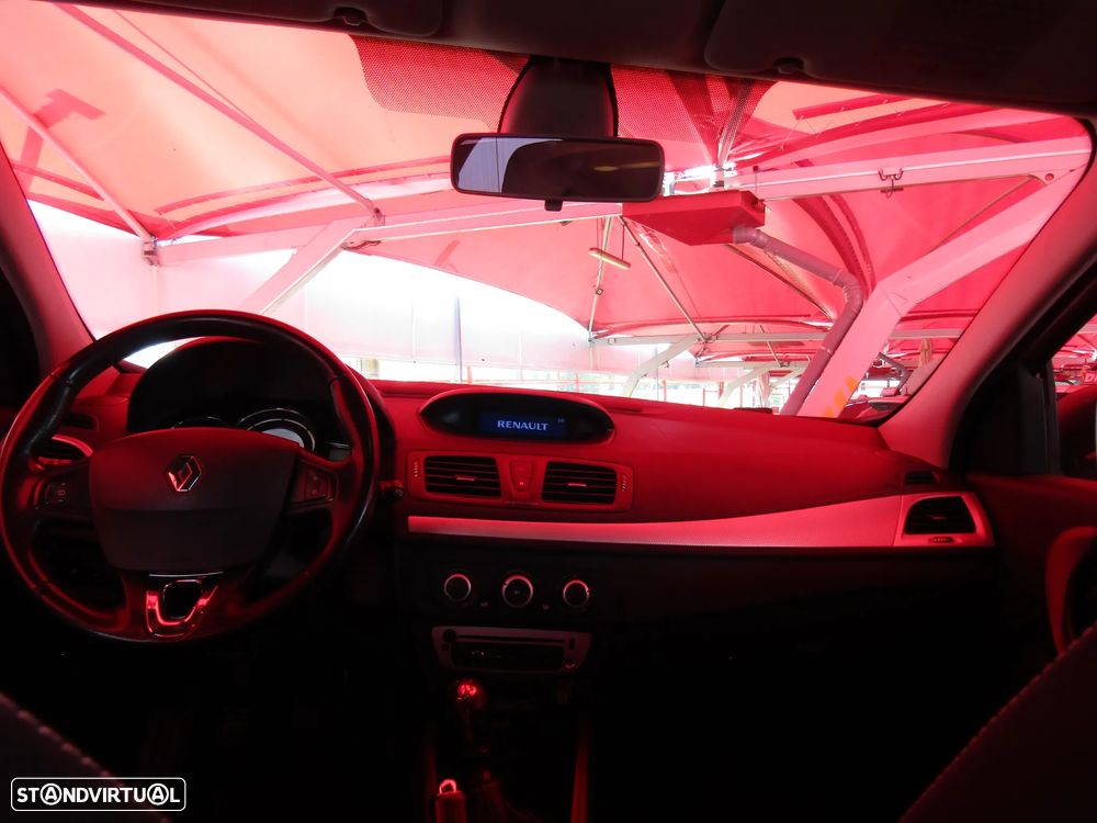 Renault Mégane 1.5 dCi Confort SS - 4