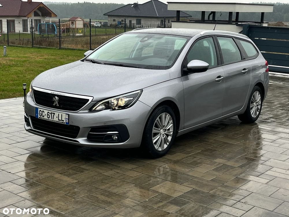 Peugeot 308 - 1