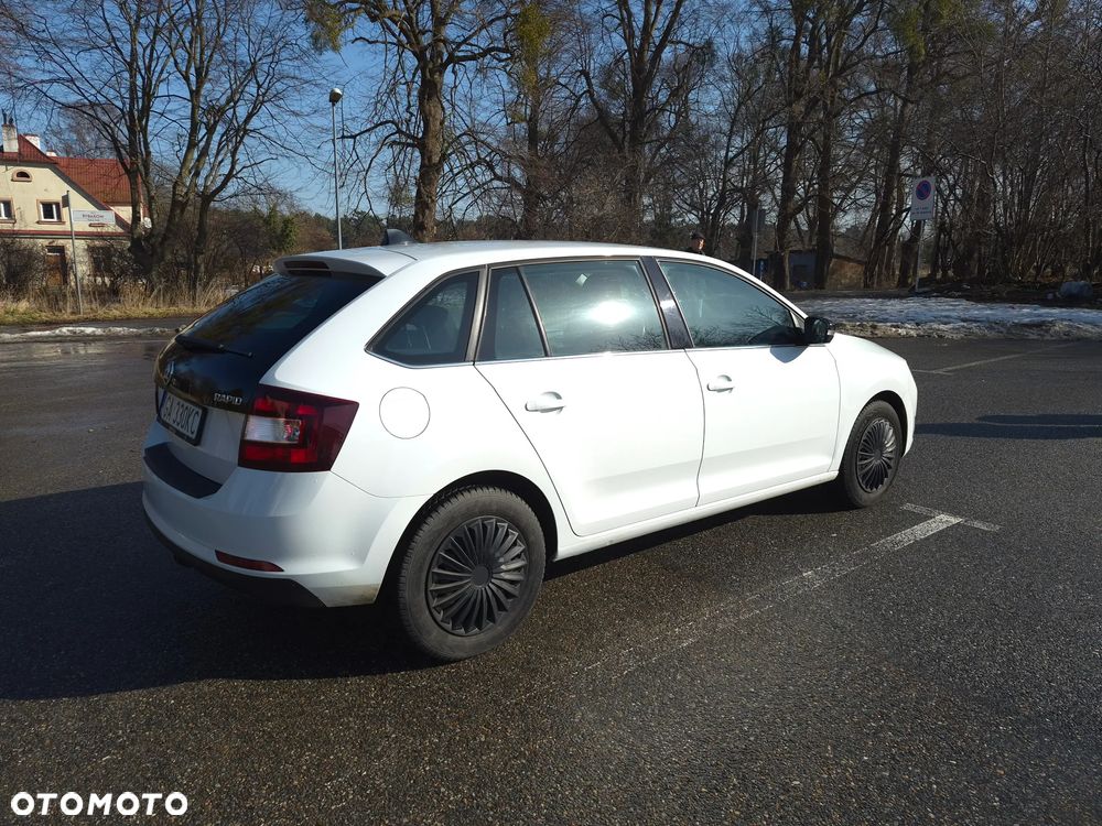 Skoda RAPID - 3