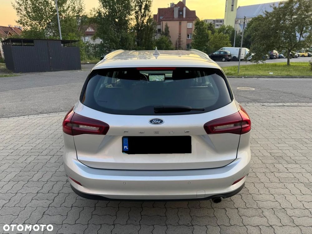 Ford Focus 1.0 EcoBoost Titanium - 6