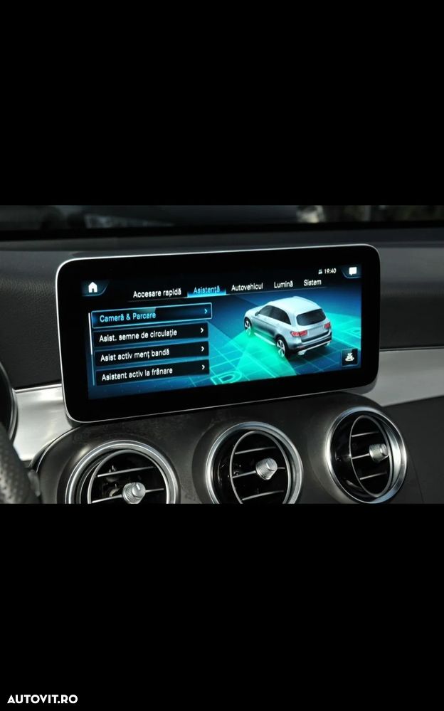 Mercedes-Benz GLC 220 d 4Matic 9G-TRONIC AMG Line - 13
