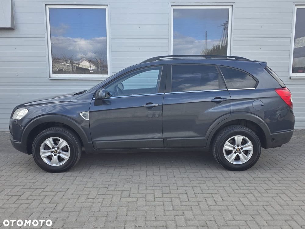 Chevrolet Captiva 2.4 LS 5os - 8