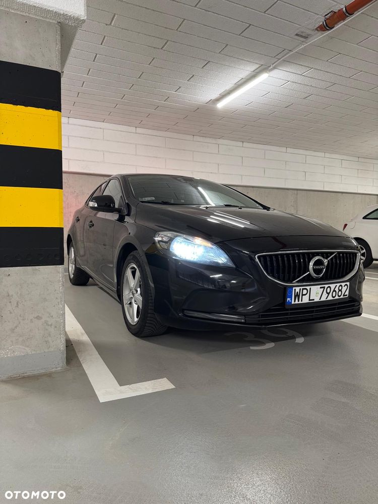 Volvo V40 D2 Drive-E SCR Momentum - 1
