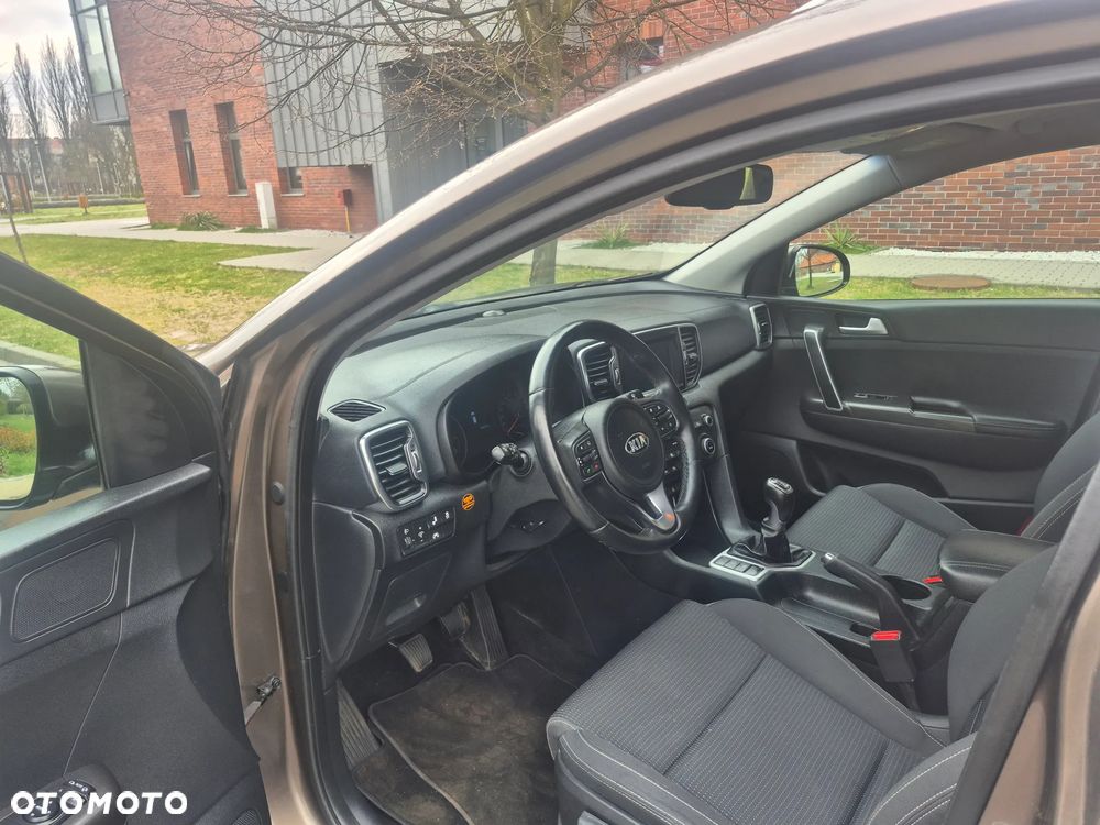 Kia Sportage 1.6 GDI 2WD Vision - 22