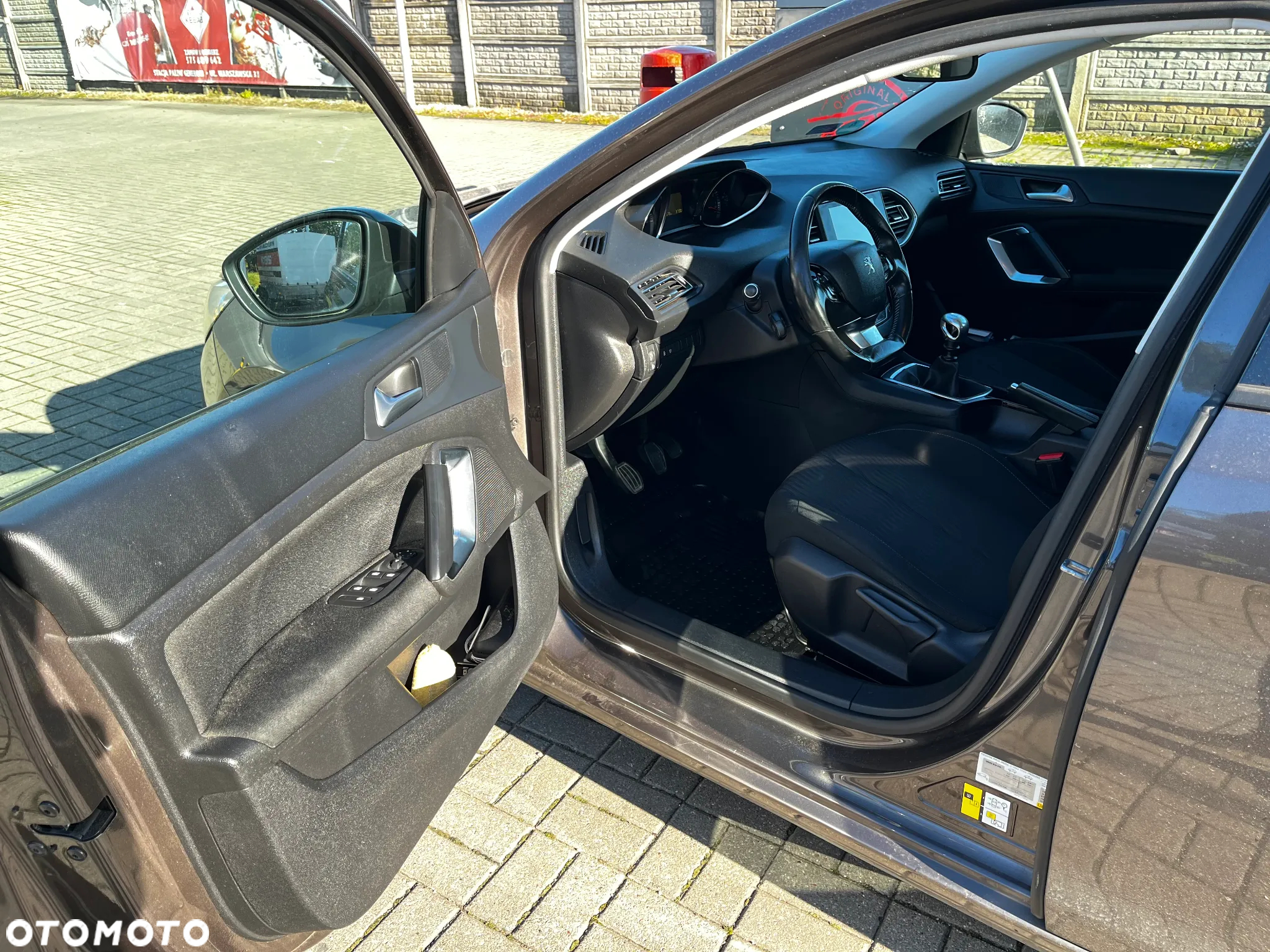 Peugeot 308 SW 1.2 PureTech Active S&S - 22
