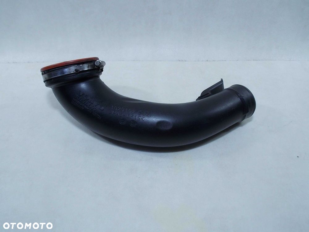 VOLVO S60 XC60 2.4 D5 D5244T10 BITURBO 08- PRZEWOD DOLOT POWIETRZA 30774692 - 2