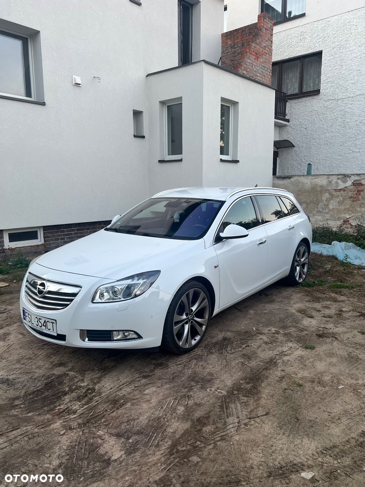 Opel Insignia - 1