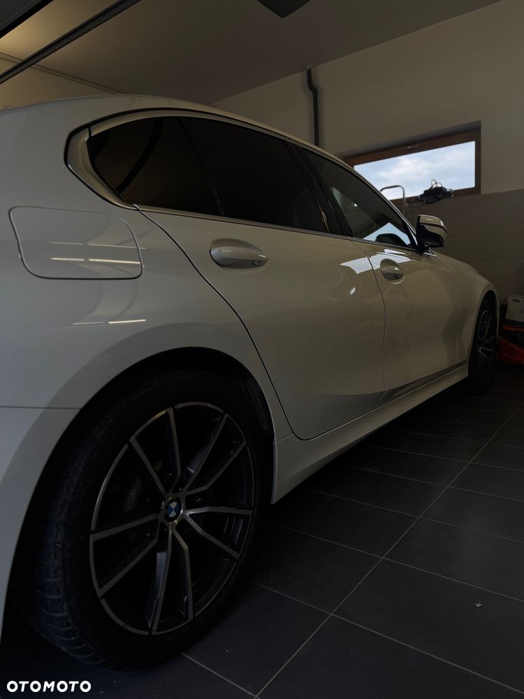 BMW Seria 3 330i xDrive M Sport sport - 5