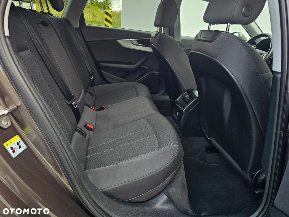 Audi A4 Avant 2.0 TDI S tronic - 10