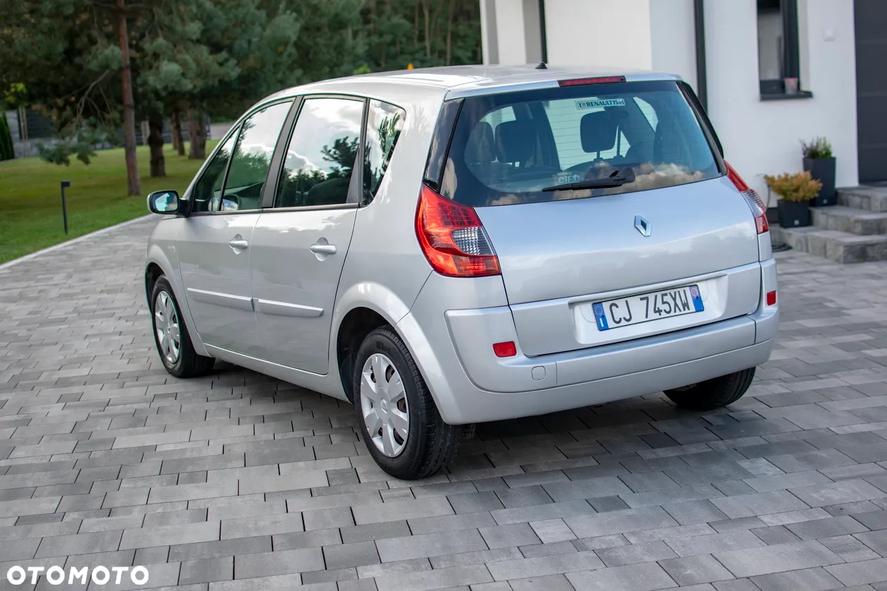 Renault Scenic - 26