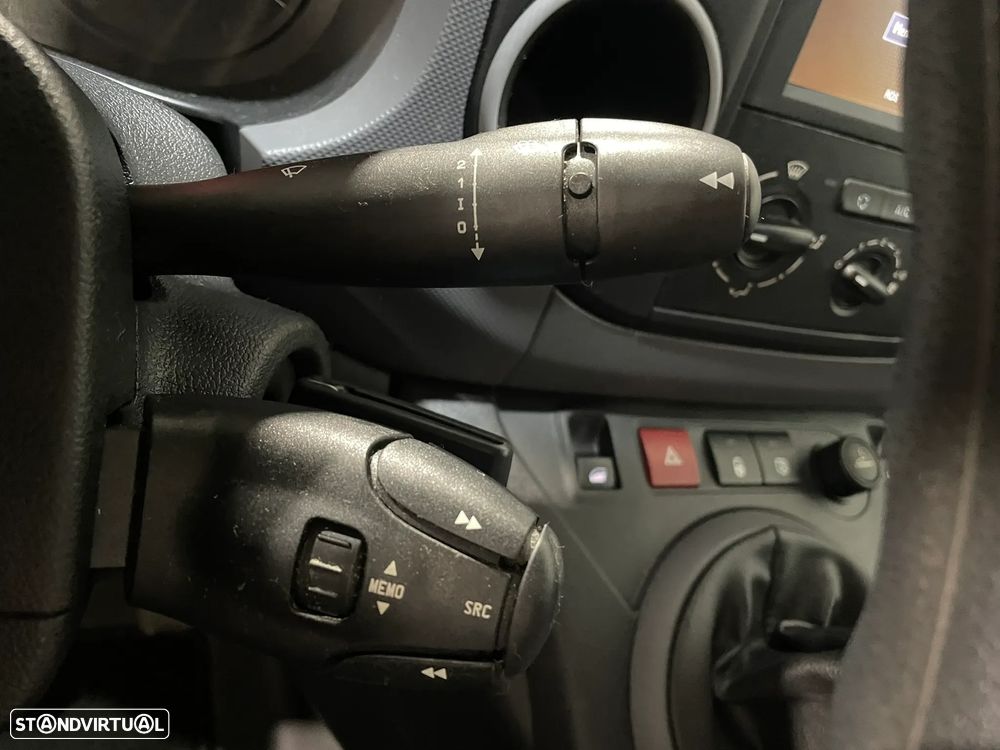 Peugeot Partner - 11