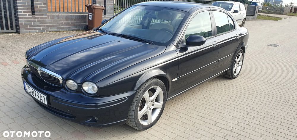 Jaguar X-Type - 1