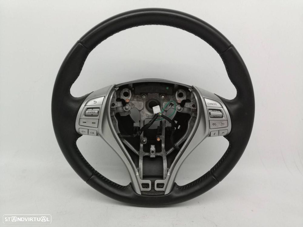 VOLANTE NISSAN PULSAR C13M - 1