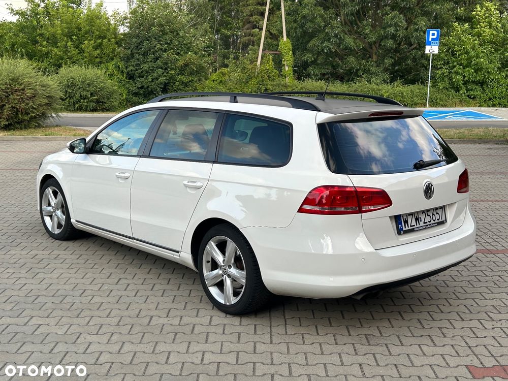 Volkswagen Passat - 4