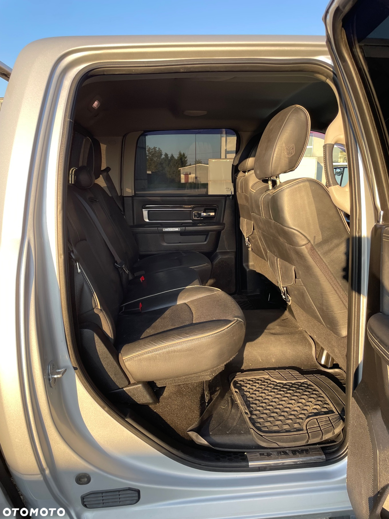 RAM 1500 Crew Cab Laramie - 15